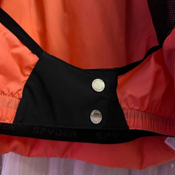 🏂 Spyder Conquer Winter Jacket 225033 | Peach and Black | Youth Size 18 - Picture 8 of 11